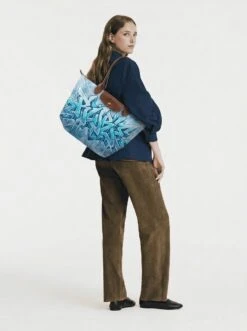 Alternative view of Longchamp Le Pliage Original L Tote Bag In Sub-Zero Frostbite