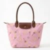 Longchamp Le Pliage Original L Tote Bag In 90s Magical Girl Anime Print 1 Longchamp Le Pliage Original L Tote Bag In 90s Magical Girl Anime Print -Longchamp Tote Bag Longchamp001 LLM 20260428 006 hero
